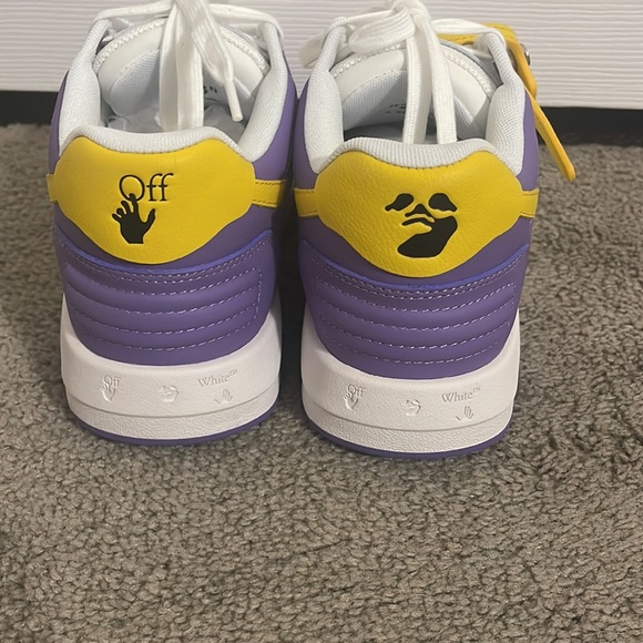 Off- White Sneaker - Picture 4 of 7